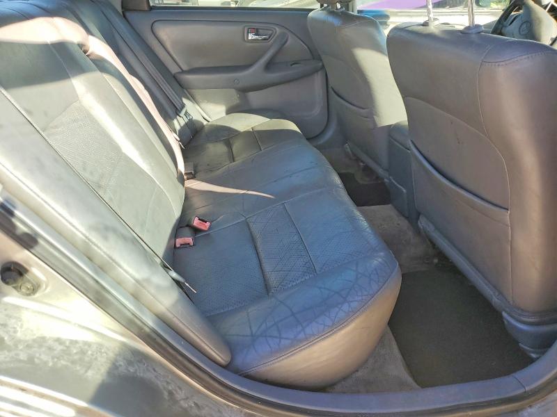 Photo 10 from auction – 2001 TOYOTA CAMRY LE with VIN JT2BG28K010548130