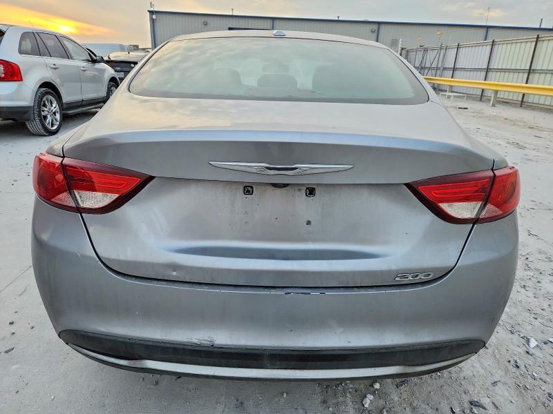 Photo 6 from auction – 2015 CHRYSLER 200 LIMITE with VIN 1C3CCCAB6FN529748