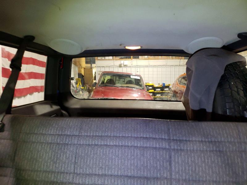 Photo 10 from auction – 2000 JEEP CHEROKEE S with VIN 1J4FF28S3YL103685