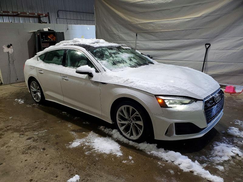Снимка 4 от търг – 2022 AUDI A5 PREMIUM с VIN WAUABCF55NA014302