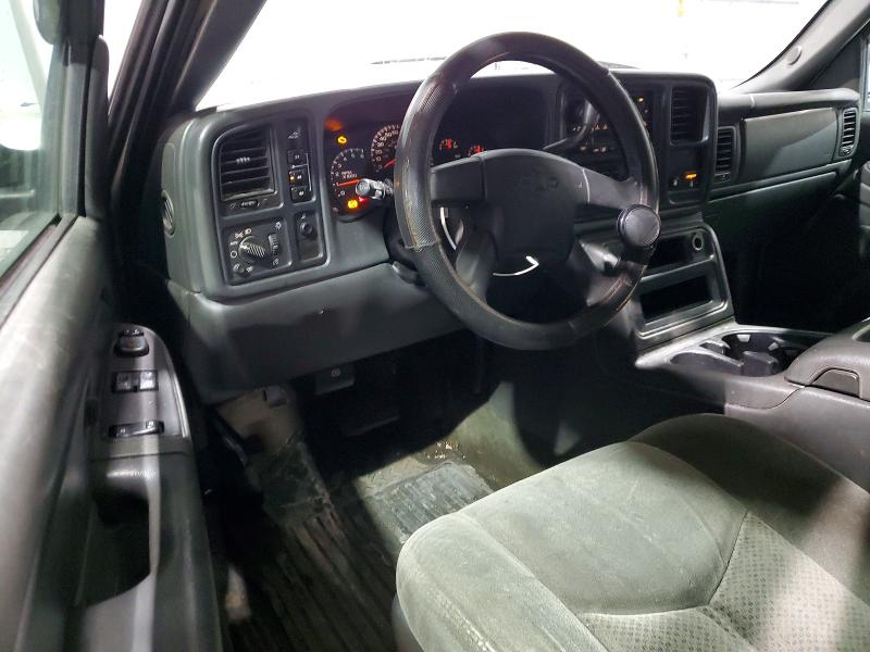 Photo 8 from auction – 2004 CHEVROLET SILVERADO with VIN 1GCHK29U64E268252