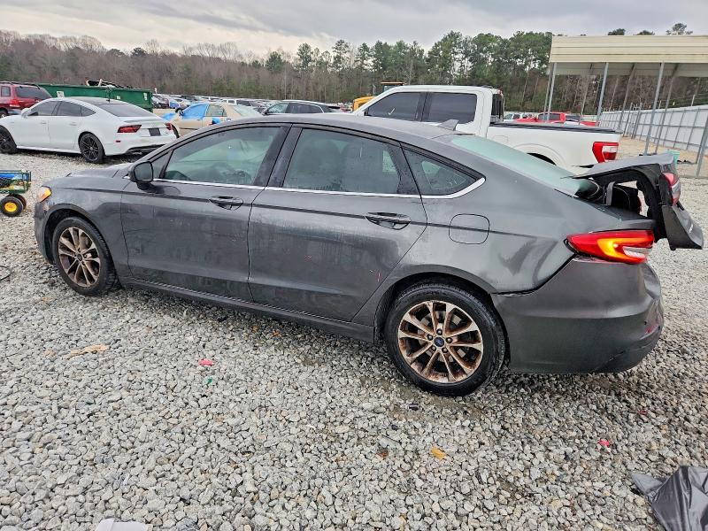 Photo 2 from auction – 2019 FORD FUSION with VIN 3FA6P0HD9KR266963
