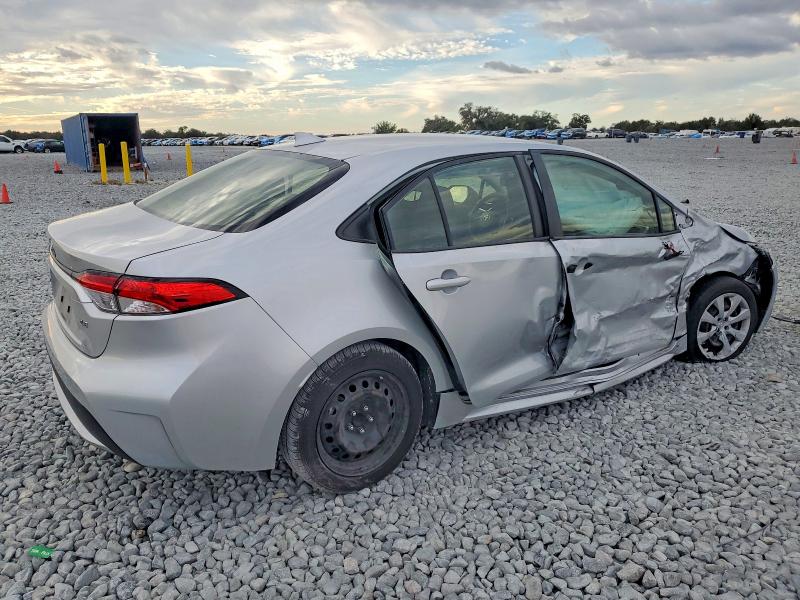 Photo 3 from auction – 2022 TOYOTA COROLLA with VIN JTDEPMAE0N3006776