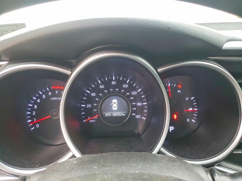 Photo 9 from auction – 2015 KIA OPTIMA LX with VIN 5XXGM4A75FG508252