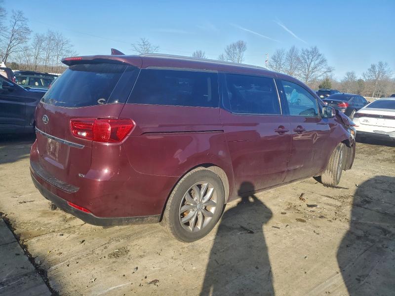 Photo 3 from auction – 2019 KIA SEDONA LX with VIN KNDMB5C16K6500550