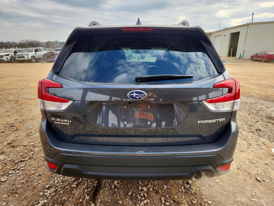 Photo 6 from auction – 2022 SUBARU FORESTER L with VIN JF2SKANC8NH461534