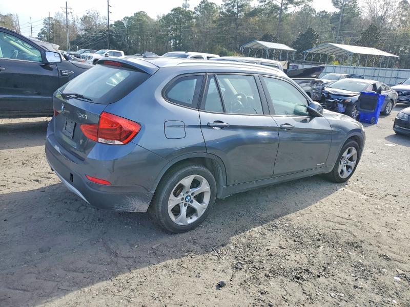 Photo 3 from auction – 2013 BMW X1 SDRIVE2 with VIN WBAVM1C51DVW41333