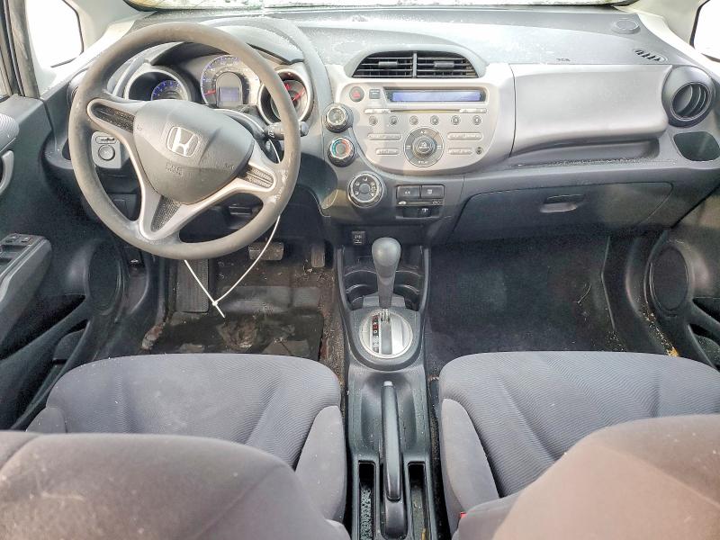 Photo 8 from auction – 2010 HONDA FIT with VIN JHMGE8H26AC005402