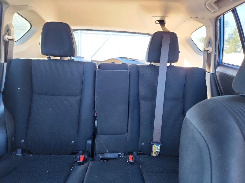 Photo 10 from auction – 2018 TOYOTA RAV4 with VIN JTMZFREV2JD115966