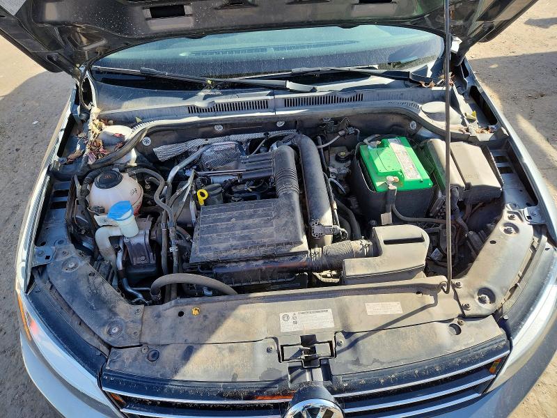 Photo 11 from auction – 2018 VOLKSWAGEN JETTA S with VIN 3VW2B7AJ7JM261611