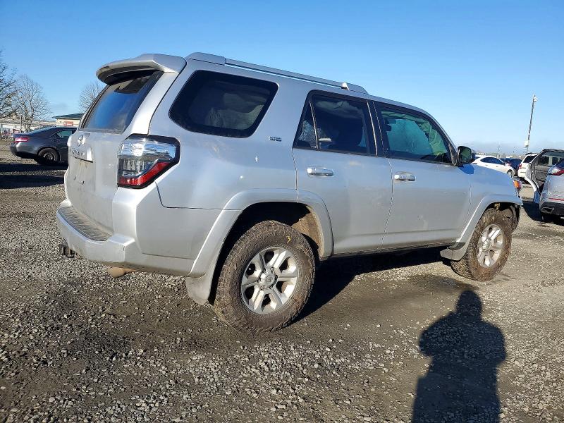Photo 3 from auction – 2015 TOYOTA 4RUNNER SR with VIN JTEZU5JR4F5089097
