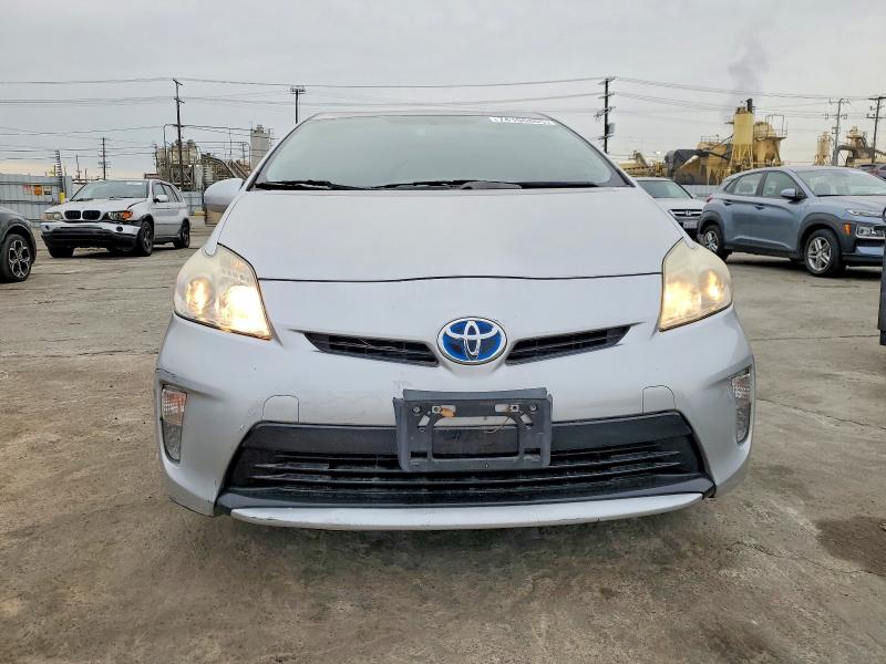 Photo 5 from auction – 2015 TOYOTA PRIUS with VIN JTDKN3DU3F0461291