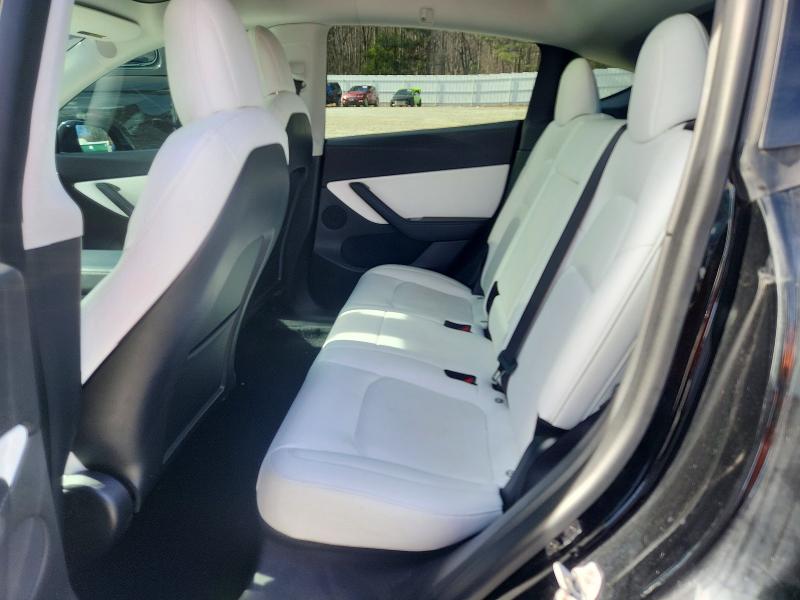 Photo 11 from auction – 2021 TESLA MODEL Y with VIN 5YJYGDEE8MF075112
