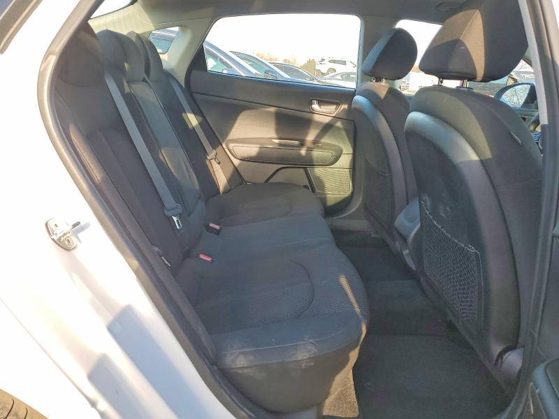 Photo 10 from auction – 2019 KIA OPTIMA with VIN 5XXGT4L31KG293363