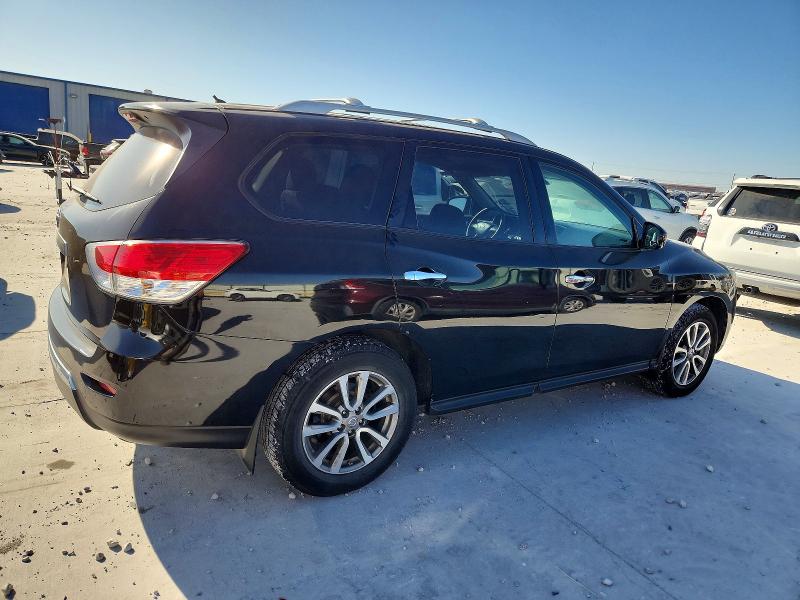 Photo 3 from auction – 2016 NISSAN PATHFINDER with VIN 5N1AR2MN9GC624279