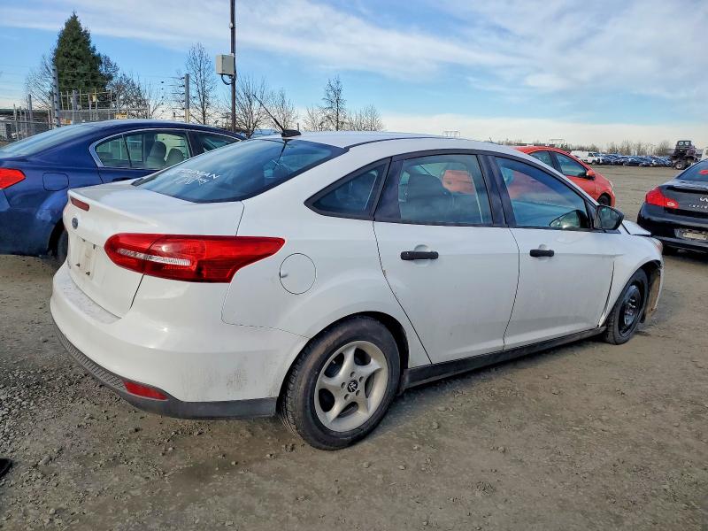 Photo 3 from auction – 2016 FORD FOCUS S with VIN 1FADP3E28GL310713