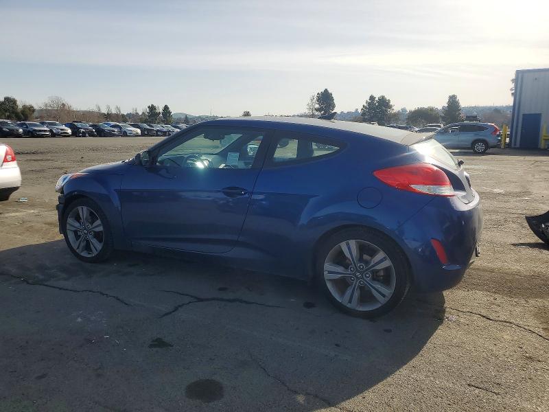 Photo 2 from auction – 2017 HYUNDAI VELOSTER with VIN KMHTC6AD8HU317047