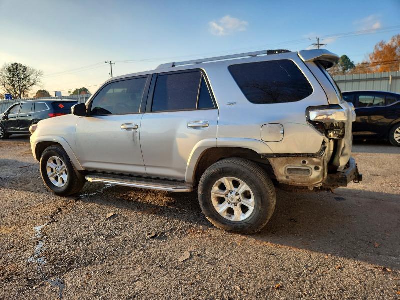 Photo 2 from auction – 2016 TOYOTA 4RUNNER with VIN JTEZU5JR4G5110743