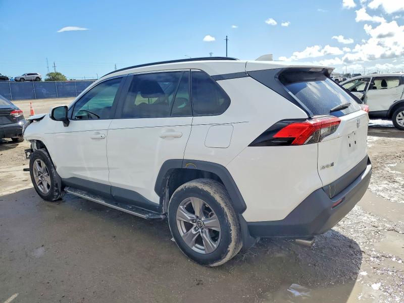 Photo 2 from auction – 2022 TOYOTA RAV4 with VIN 2T3W1RFV1NC203269