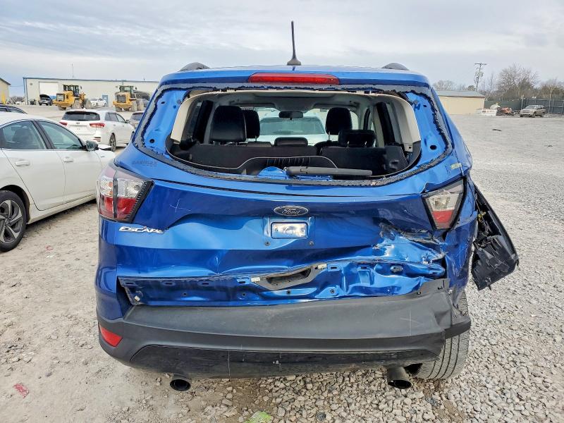 Photo 6 from auction – 2018 FORD ESCAPE SE with VIN 1FMCU9GD0JUA96491