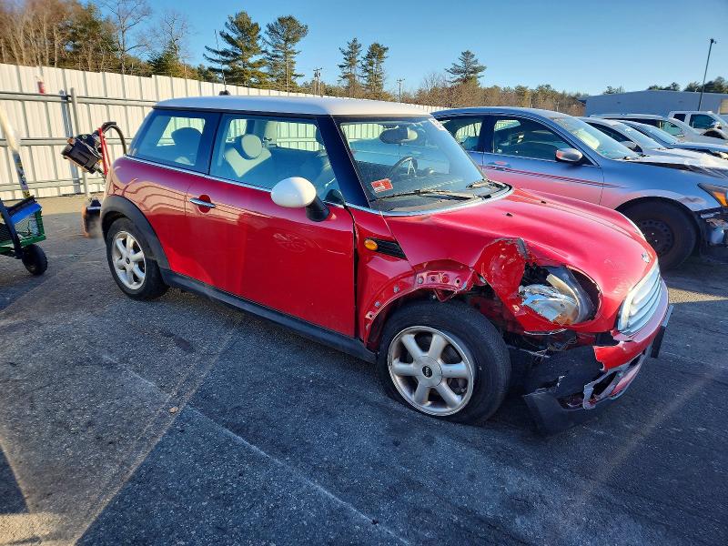 Photo 4 from auction – 2010 MINI COOPER with VIN WMWMF3C54ATZ24690