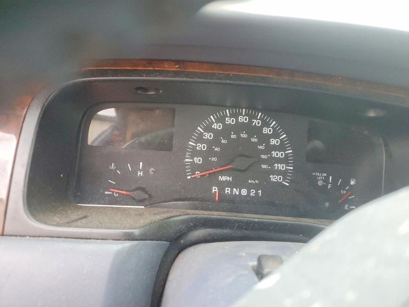 Photo 9 from auction – 2000 LINCOLN TOWN CAR E with VIN 1LNHM81W4YY819711