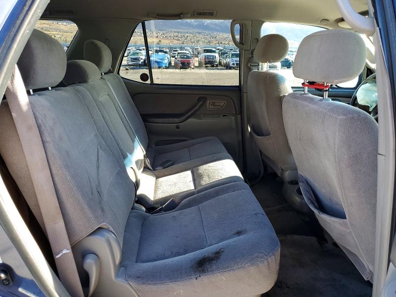 Photo 11 from auction – 2001 TOYOTA SEQUOIA SR with VIN 5TDBT44AX1S045407