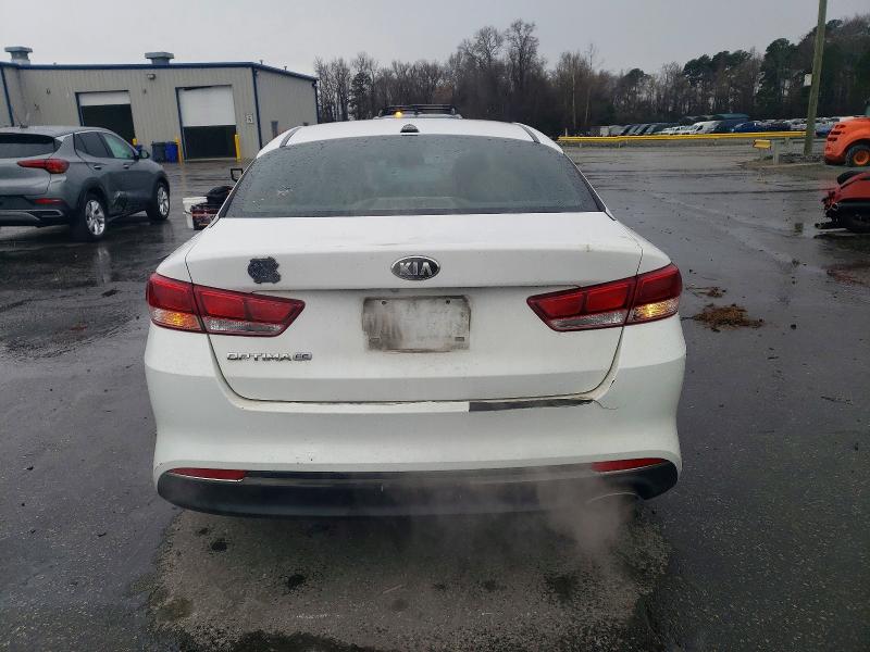 Photo 6 from auction – 2017 KIA OPTIMA LX with VIN 5XXGT4L33HG129069