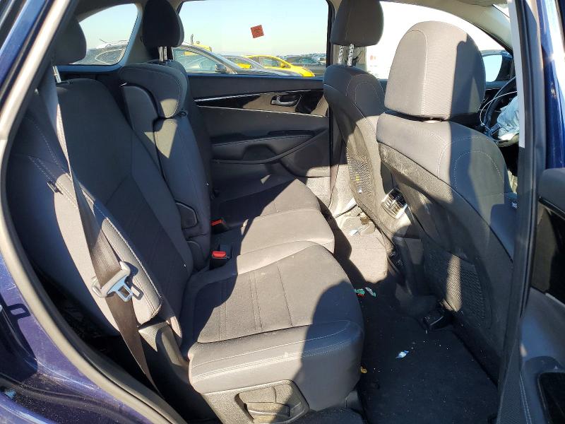 Photo 11 from auction – 2019 KIA SORENTO L with VIN 5XYPG4A33KG462575