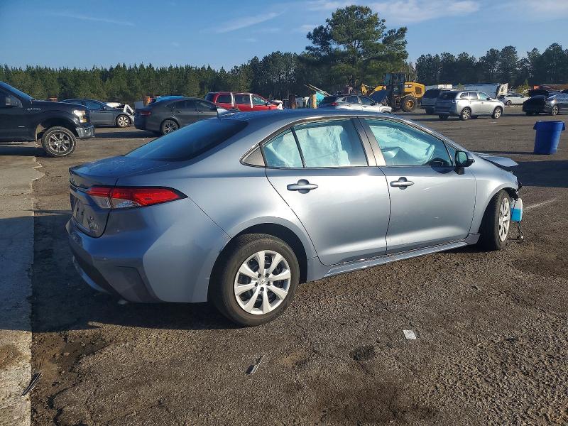 Zdjęcie 3 z aukcji – 2022 TOYOTA COROLLA LE z VIN 5YFEPMAE9NP292084