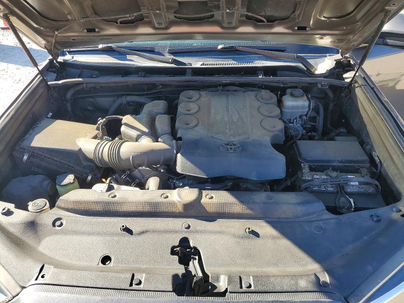 Photo 12 from auction – 2014 TOYOTA 4RUNNER SR with VIN JTEBU5JR1E5181042