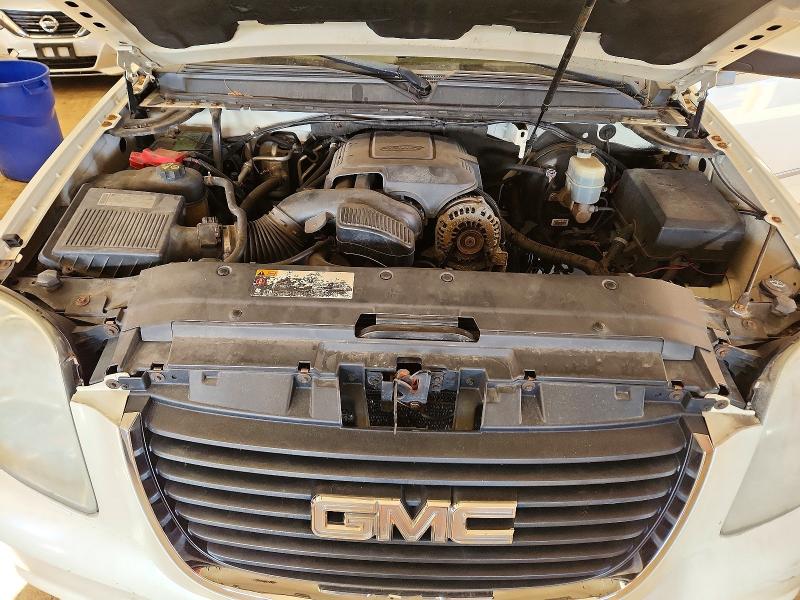 Photo 12 from auction – 2011 GMC YUKON XL K with VIN 1GKS2KE38BR296339