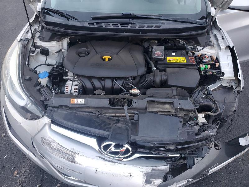 Photo 11 from auction – 2016 HYUNDAI ELANTRA with VIN 5NPDH4AE7GH784296