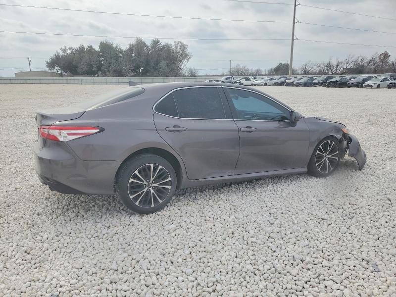 Photo 3 from auction – 2020 TOYOTA CAMRY LE with VIN 4T1C11AK2LU346995