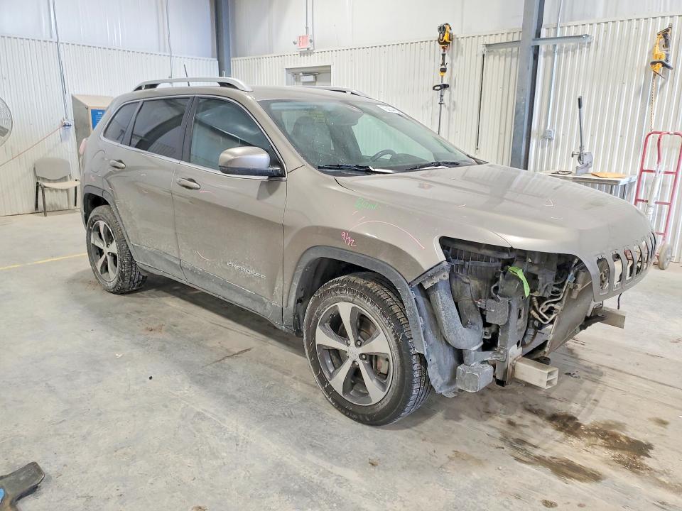 Photo 4 from auction – 2019 JEEP CHEROKEE with VIN 1C4PJMDX4KD421032