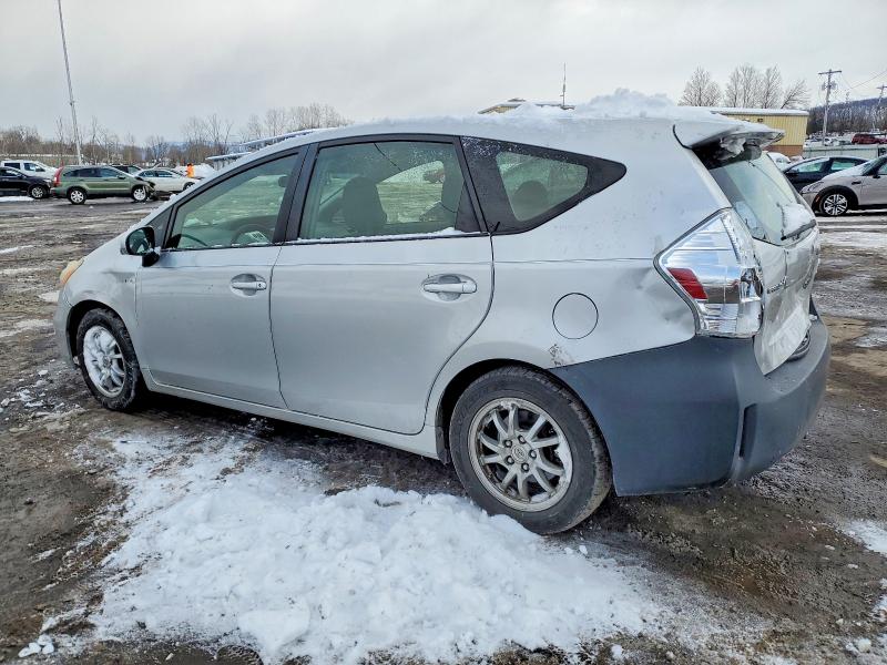 Photo 2 from auction – 2012 TOYOTA PRIUS V with VIN JTDZN3EU0C3101144