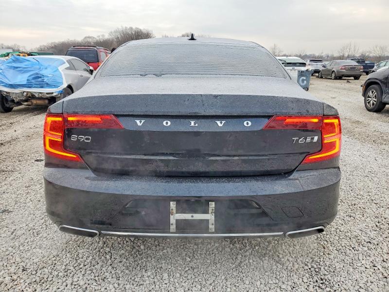 Photo 6 from auction – 2018 VOLVO S90 with VIN LVY992ML9JP008418