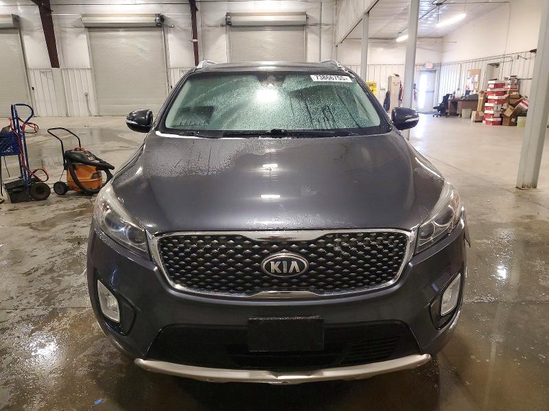 Photo 5 from auction – 2017 KIA SORENTO with VIN 5XYPKDA57HG228383