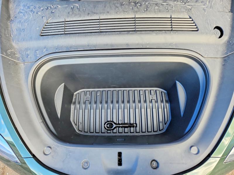 Photo 11 from auction – 2023 TESLA MODEL Y with VIN 7SAYGDED2PF967919
