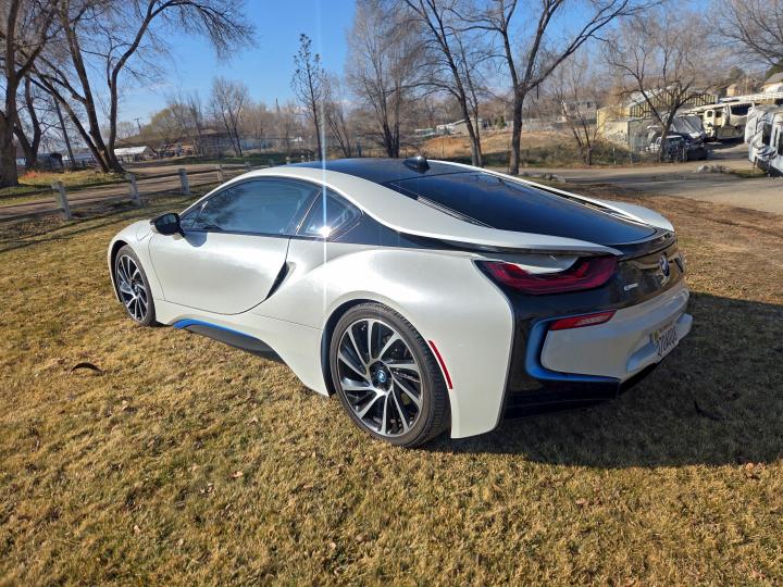 Photo 3 from auction – 2015 BMW I8 with VIN WBY2Z2C54FV392704