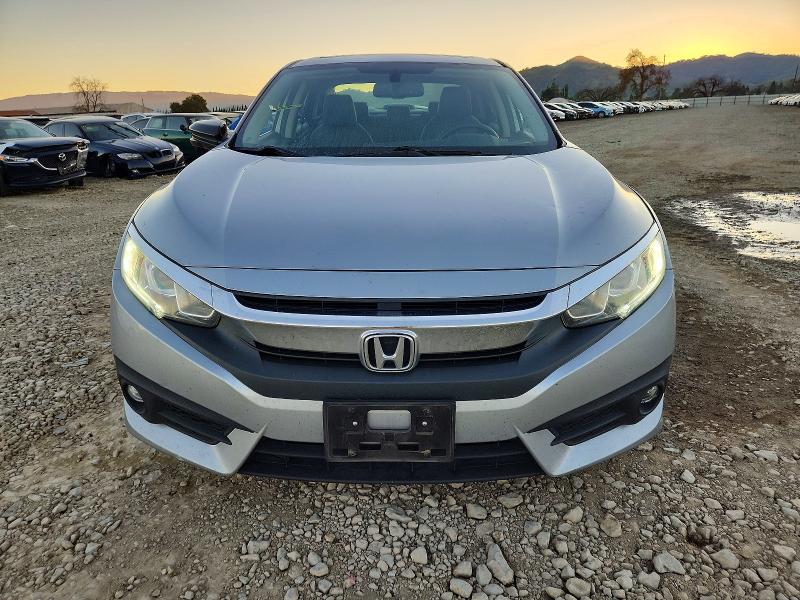 Zdjęcie 5 z aukcji – 2016 HONDA CIVIC z VIN 19XFC1F73GE210976