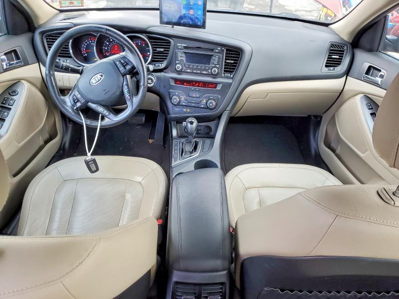 Photo 8 from auction – 2011 KIA OPTIMA EX with VIN KNAGN4A70B5077490