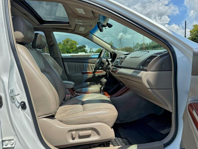 Photo 5 from auction – 2002 TOYOTA CAMRY LE with VIN 4T1BE32K52U027812