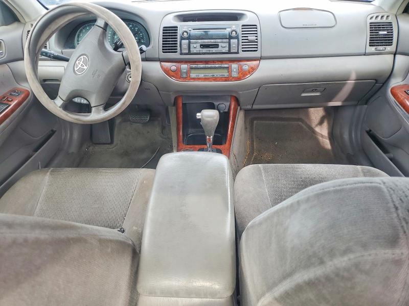 Photo 8 from auction – 2002 TOYOTA CAMRY with VIN 4T1BE30K82U569974