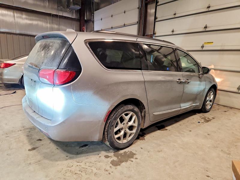Photo 3 from auction – 2017 CHRYSLER PACIFICA T with VIN 2C4RC1BG7HR534273