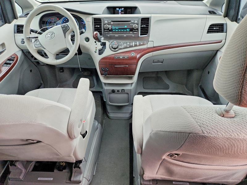 Photo 8 from auction – 2013 TOYOTA SIENNA with VIN 5TDYK3DC6DS291044