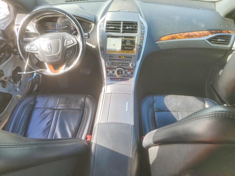 Photo 8 from auction – 2018 LINCOLN MKZ with VIN 3LN6L5MUXJR623134