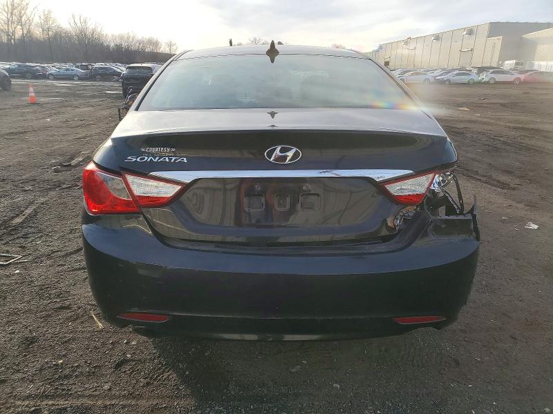 Photo 6 from auction – 2011 HYUNDAI SONATA with VIN 5NPEC4ACXBH233838