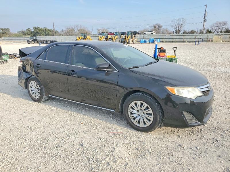 Photo 4 from auction – 2014 TOYOTA CAMRY L with VIN 4T4BF1FK9ER410416
