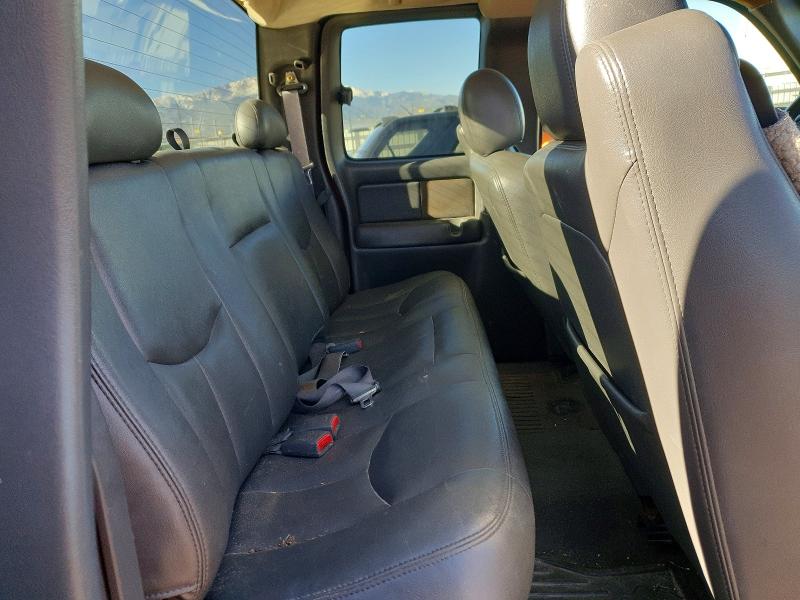 Photo 10 from auction – 2004 CHEVROLET SILVERADO with VIN 1GCHK29134E186632